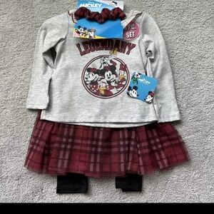 Disneys Mickey and Minney 4 pc